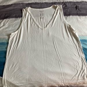 Nine West tank